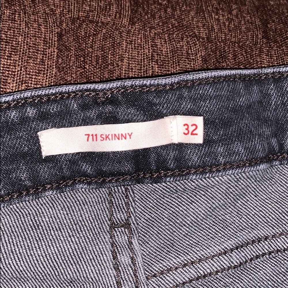 Levi’s - Picture 3 of 3